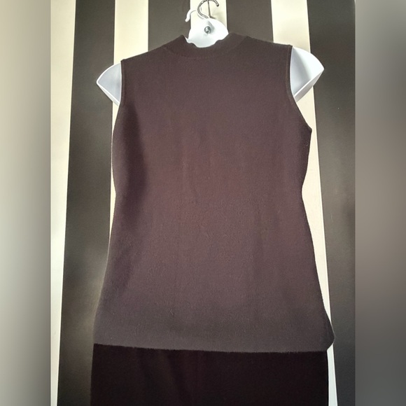 New York & Company Black and White Color Block Heart Sweater Vest - SZ XL - Picture 4 of 8